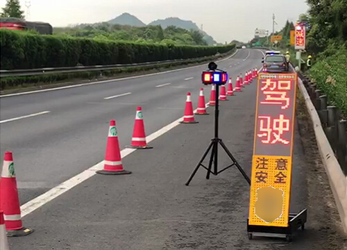 LED警察臨檢牌